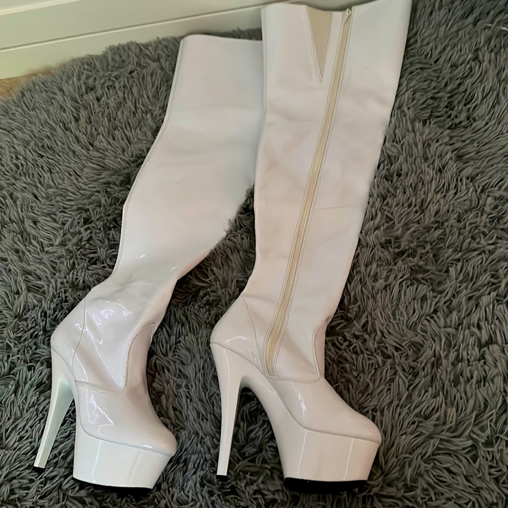 Platform Thigh High Heels size 7.5 women’s 6.5 inch Heel!